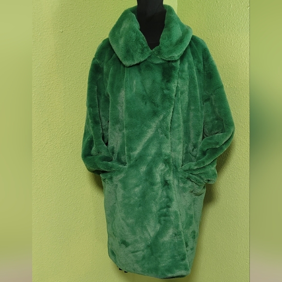 Luxurious Green Plush Faux Fur Coat Sz L - Picture 10 of 12